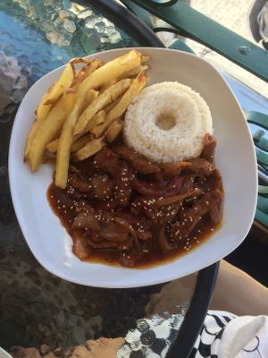 Vegan lomo saltado at Prana Vegan in Arequipa