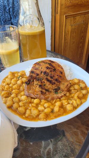 Menu del Dia, Soysteak with Chickpeas at Prana Vegan in Arequipa