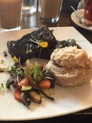 Vegan “BBQ” loaf at Cafe Berlin in San Juan