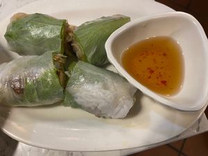Fresh spring rolls   at Yuè Xiāng YǎngShēng SùShí 越鄉養生素食 in Taipei