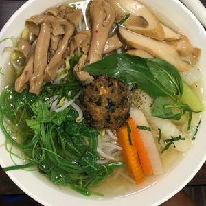 Signature pho at Yuè Xiāng YǎngShēng SùShí 越鄉養生素食 in Taipei