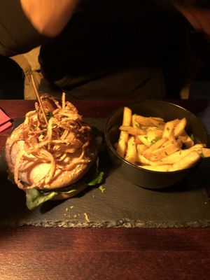 vegan burger with garlic fries  at Bonnie & Clyde in Stuttgart