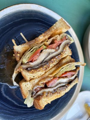 Shiitake mushrooms sandwich  at Avit in Athens