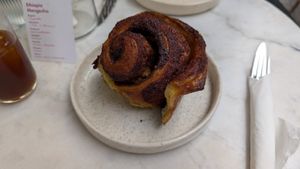 Cinnamon roll at Avit in Athens