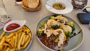 Brokkoli and Hummus at Deins in Hanau