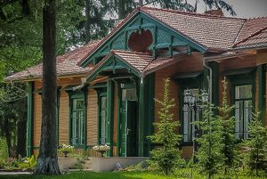 The historic building from outside  at Restauracja Carska in Bialowieza