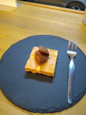 Dessert - peanut fudge at Las Vegan in Lisbon