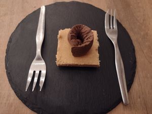 Tasty dessert at Las Vegan in Lisbon