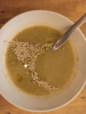 Sopa: Lentihas & Coentros at Las Vegan in Lisbon