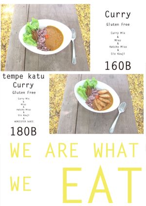 It is the atmosphere of Japanese curry.
But we don't use flour. at Neo Shokudo in Chiang Mai