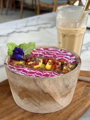 Dragan Bowl Z  at Mudra in Ubud