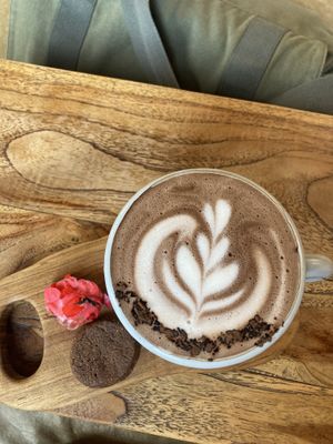oat cocoa - delicious and nice latte art😄 at Mudra in Ubud
