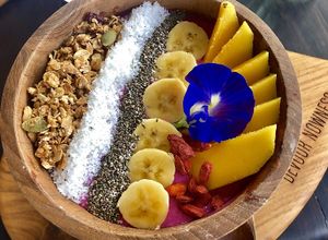 smoothie bowl at Mudra in Ubud