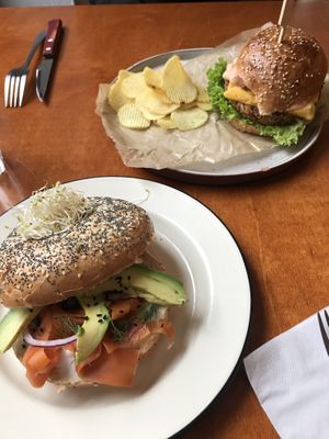 No Salmon Bagel & Bonnie Buger at Bonnie in Arnhem