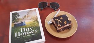 Snicker brownie at Bonnie in Arnhem