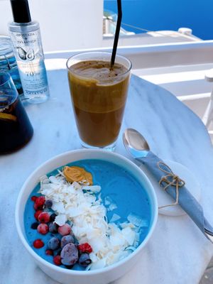 Mermaid Nice Cream at Galini Cafe in Santorini