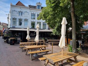 Large outdoor seating area at Thrill Grill in Haarlem