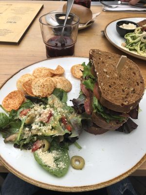 “Banana bacon” sandwich at Sync-Ok in Deventer