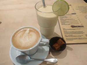 Milkshake with cocosmilk, lemon and mango at Sync-Ok in Deventer