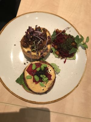 Tempeh burger at Sync-Ok in Deventer