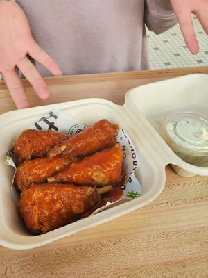 Wings at Veg'n out in San Diego