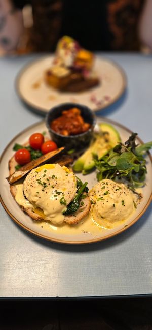 Big Ben. Lovely meal, and super fresh. I had a long coffee with this. It's went very well. Enjoy. at Sacred Grounds in Exeter