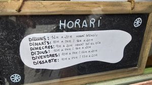 Opening hours (june 2025) at Dietètica Naturalment in Girona