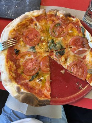 Eileen Gray  at Maus Habitos in Porto