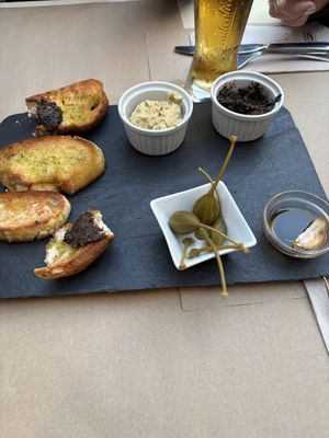   at Maus Habitos in Porto