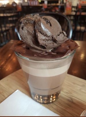 Vegan hot chocolate with vegan chocolate icecream at San Churro in Werribee