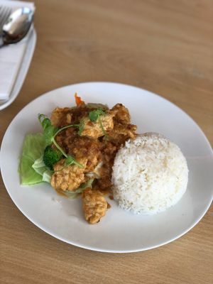 Peanut Sauce Vegan Chicken at Chu Thai Eatery in Auckland