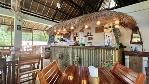   at Fox and the Firefly in Bohol