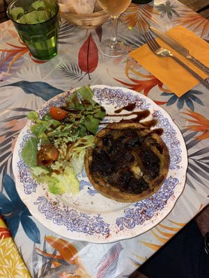   at La Cabane en Ville in Aix-en-provence