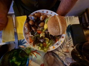 Burger and Rock'n'Roll at La Cabane en Ville in Aix-en-provence