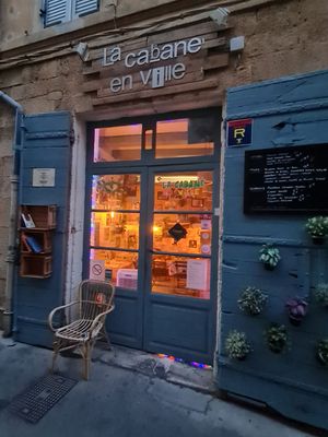 Tolles Ambiente at La Cabane en Ville in Aix-en-provence