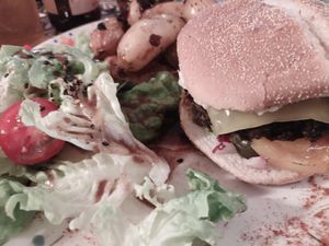 Burger de seitan at La Cabane en Ville in Aix-en-provence