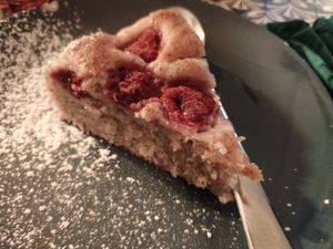 Financier à la framboise at La Cabane en Ville in Aix-en-provence