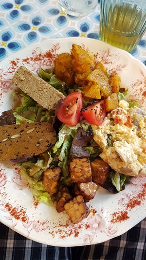 Salade de la cabane at La Cabane en Ville in Aix-en-provence