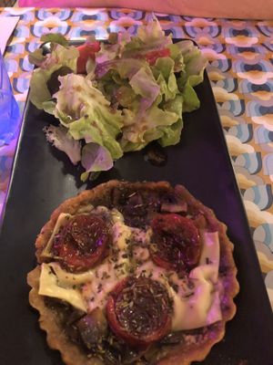Tomato and mushroom tart at La Cabane en Ville in Aix-en-provence