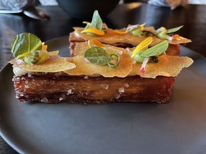 Seven Swans  at Seven Swans in Frankfurt