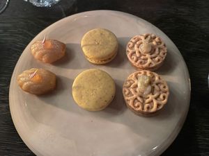   at Seven Swans in Frankfurt