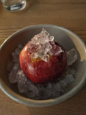 Apfel at Seven Swans in Frankfurt