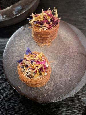   at Seven Swans in Frankfurt