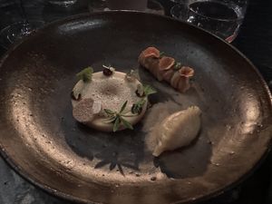   at Seven Swans in Frankfurt