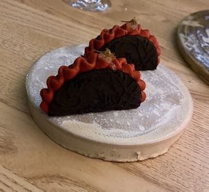   at Seven Swans in Frankfurt