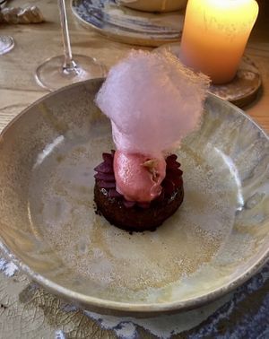   at Seven Swans in Frankfurt