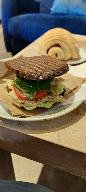 Chick*n Avocado at White Pine in London