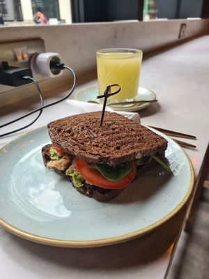  at White Pine in London