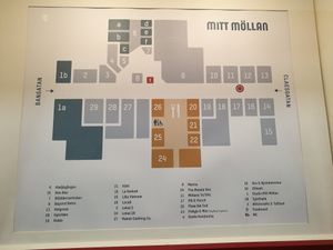 The restaurant is in the spot 25 in the Mitt Möllan gallery at Lilla Vietnam in Malmo