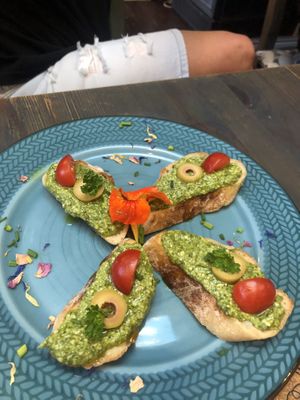 Bruschetta with pesto   at V-Bandits in Ludwigsburg